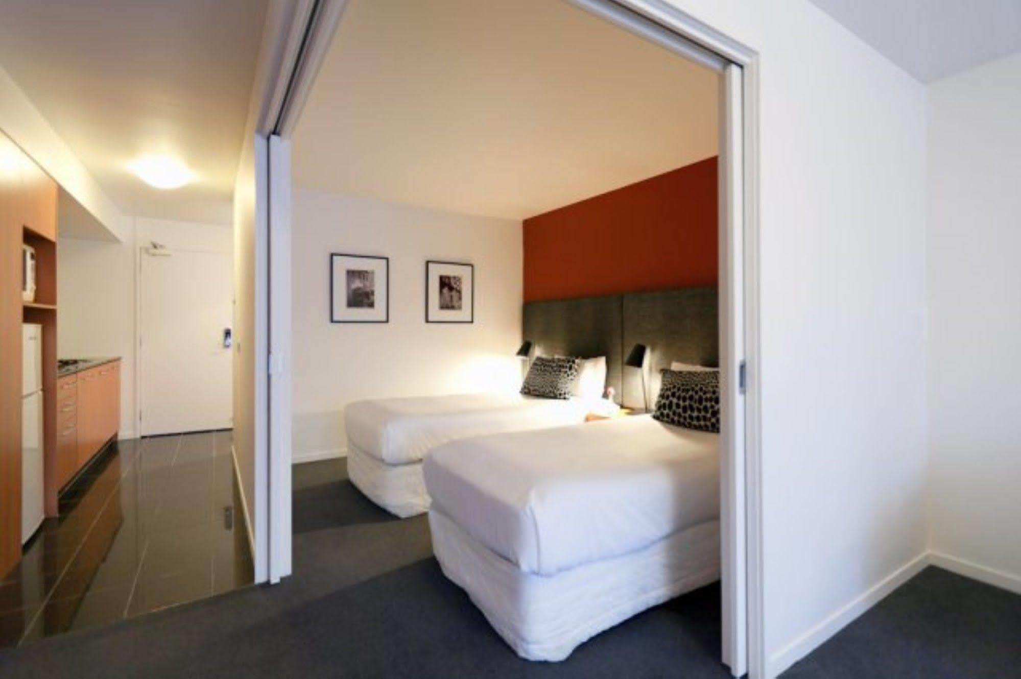 Punthill Apartment Hotel - Little Bourke Melbourne Room photo